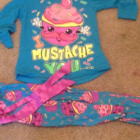 Mustache cupkake pajamas - Picture 1 of 1